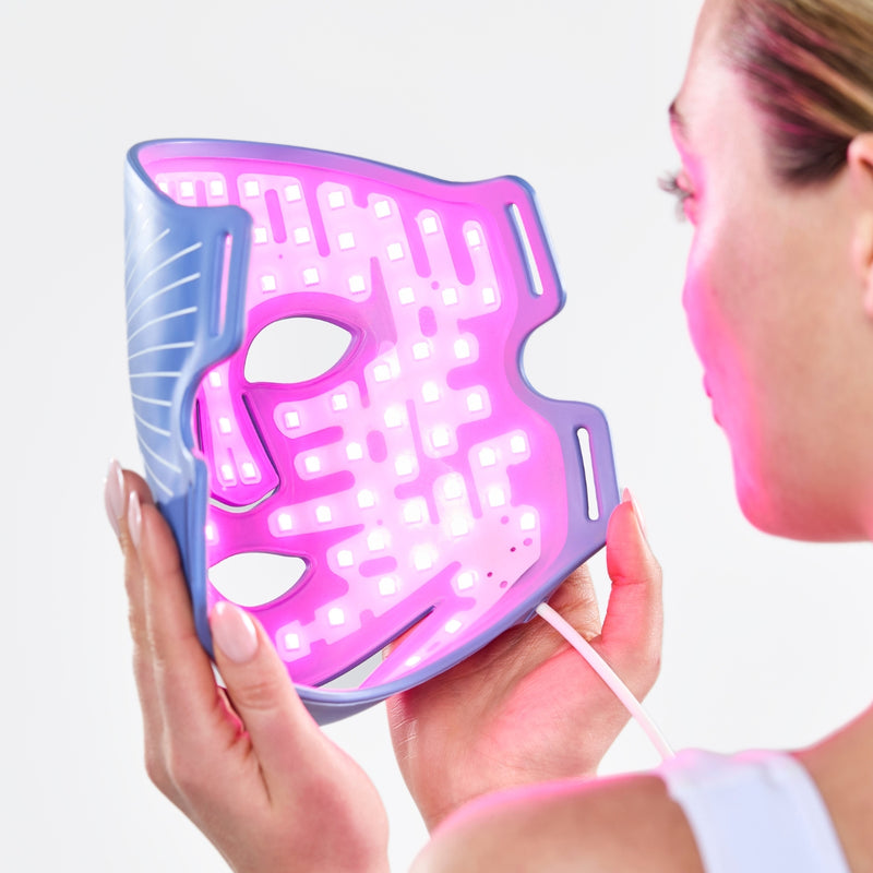 CurrentBody Skin LED Ansigtsmaske med Blåt Lysterapi: Serie 2