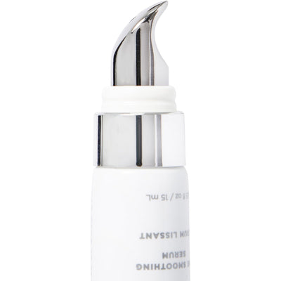 Selve spidsen af NuFACE FIX Line Smoothing Serum